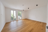 *Neubau* Luxus-EG-Wohnung zum Erstbezug! Barrierefrei! Aufzug, TG, Klima & Garten ZENTRAL in Lennep! - Schlafzimmer