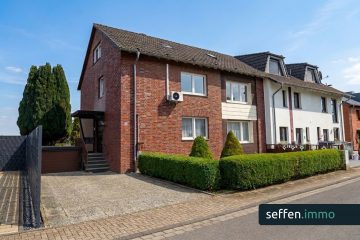 Ruhige Lage & schöner Grundriss: Erdgeschoss-Wohnung mit Balkon, Gartenparadies und Garagennutzung, 50226 Frechen, Erdgeschosswohnung