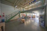Videobesichtigung: Lager-/Produktionsfläche mit Büros in Erftstadt-Liblar - Halle