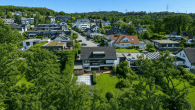 Exklusives Wohnensemble mit Pool, Traumgarten & flexiblen Nutzungsmöglichkeiten in Leichlingen - Rückansicht