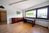 Exklusives Wohnensemble mit Pool, Traumgarten & flexiblen Nutzungsmöglichkeiten in Leichlingen - Schlafzimmer Whg Nr. 2
