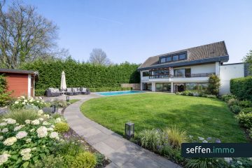 Exklusives Wohnensemble mit Pool, Traumgarten & flexiblen Nutzungsmöglichkeiten in Leichlingen, 42799 Leichlingen (Rheinland), Haus
