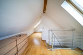 **TOP PREIS: Moderne Maisonette-Wohnung mit Balkon - zentral in Alt-Hürth** - Studio