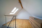 **TOP PREIS: Moderne Maisonette-Wohnung mit Balkon - zentral in Alt-Hürth** - Studio