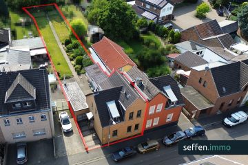 Behagliches Einfamilienhaus mit Anbaupotential in Frechen-Königsdorf, 50226 Frechen, Doppelhaushälfte