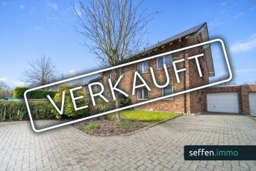 Rundumpaket aus 2003! Großzügiges Mehrgenerationenhaus mit Sauna, Kamin, Garten und Garage in Hürth, 50354 Hürth, Doppelhaushälfte