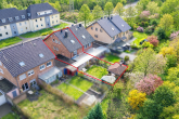 Rundumpaket aus 2003! Großzügiges Mehrgenerationenhaus mit Sauna, Kamin, Garten und Garage in Hürth - Drohnenaufnahmen