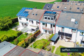 Familienfreundliches Reihenmittelhaus mit 5 Zimmern, Garten, Solaranlage und Garage in Glessen, 50129 Bergheim, Reihenmittelhaus