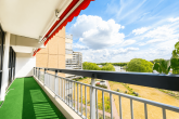 Elegante 3-4-Zimmer-Wohnung, zentral in Köln-Weiden mit 2 Balkonen und Tiefgaragenstellplatz - Ost-Balkon