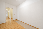 Elegante 3-4-Zimmer-Wohnung, zentral in Köln-Weiden mit 2 Balkonen und Tiefgaragenstellplatz - Abstellraum