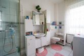 **Brutto-Rendite 5,34 %: Solides Mehrfamilienhaus mit 3 Wohneinheiten - zentrumsnah in Olpe** - Wohnung OG