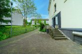 **Brutto-Rendite 5,34 %: Solides Mehrfamilienhaus mit 3 Wohneinheiten - zentrumsnah in Olpe** - Eingang