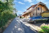 VIDEO: Uriges Holzhaus mit gemütlichem Kamin und großem Ziergarten - Ruhiglage von Bad-Münstereifel - Außenansicht