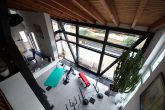 Videobesichtigung: Urgemütliches Einfamilienhaus mit Garage und Garten in Süd-Ausrichtung! - Blick aus der Galerie