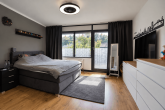 Einfamilienhaus in ruhiger Wohnlage mit vielseitigem Raumangebot und Tiefgarage in Kerpen-Horrem - Schlafzimmer