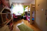 Videobesichtigung: Moderne Eigentumswohnung mit Süd-Balkon und eigener Garage in begehrter Wohnlage! - Kinderzimmer