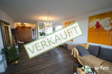Sanierte Balkonwohnung mit TG-Stellplatz in Junkersdorf (Videobesichtigung), 50858 Köln, Etagenwohnung