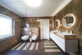 Kernsaniert, geräumig & luxuriös - Modernes Wohnen im Eigenheim auf 3 Etagen mit Garten & Garage - Badezimmer