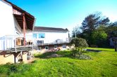 VIDEOBESICHTIGUNG: Variables Zweifamilienhaus auf 846 m² Grundstück in Ruhiglage! - Seitenansicht, Garten, Balkon