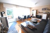 VIDEOBESICHTIGUNG: Variables Zweifamilienhaus auf 846 m² Grundstück in Ruhiglage! - Wohnzimmer WE1 links