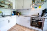 Helle, frisch renovierte 2,5-Zimmer-Wohnung mit Balkon und Garage in Frechen-Königsdorf - Küche