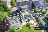 Liebevoll saniertes EFH mit Garten & Erweiterungspotenzial in ruhiger Sackgasse in BG - Refrath - Aussenansicht
