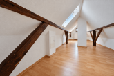 Charmantes Fachwerkhaus mit besonderem Wohnflair, Galerie und Innenhof in Köln-Meschenich - Dachboden