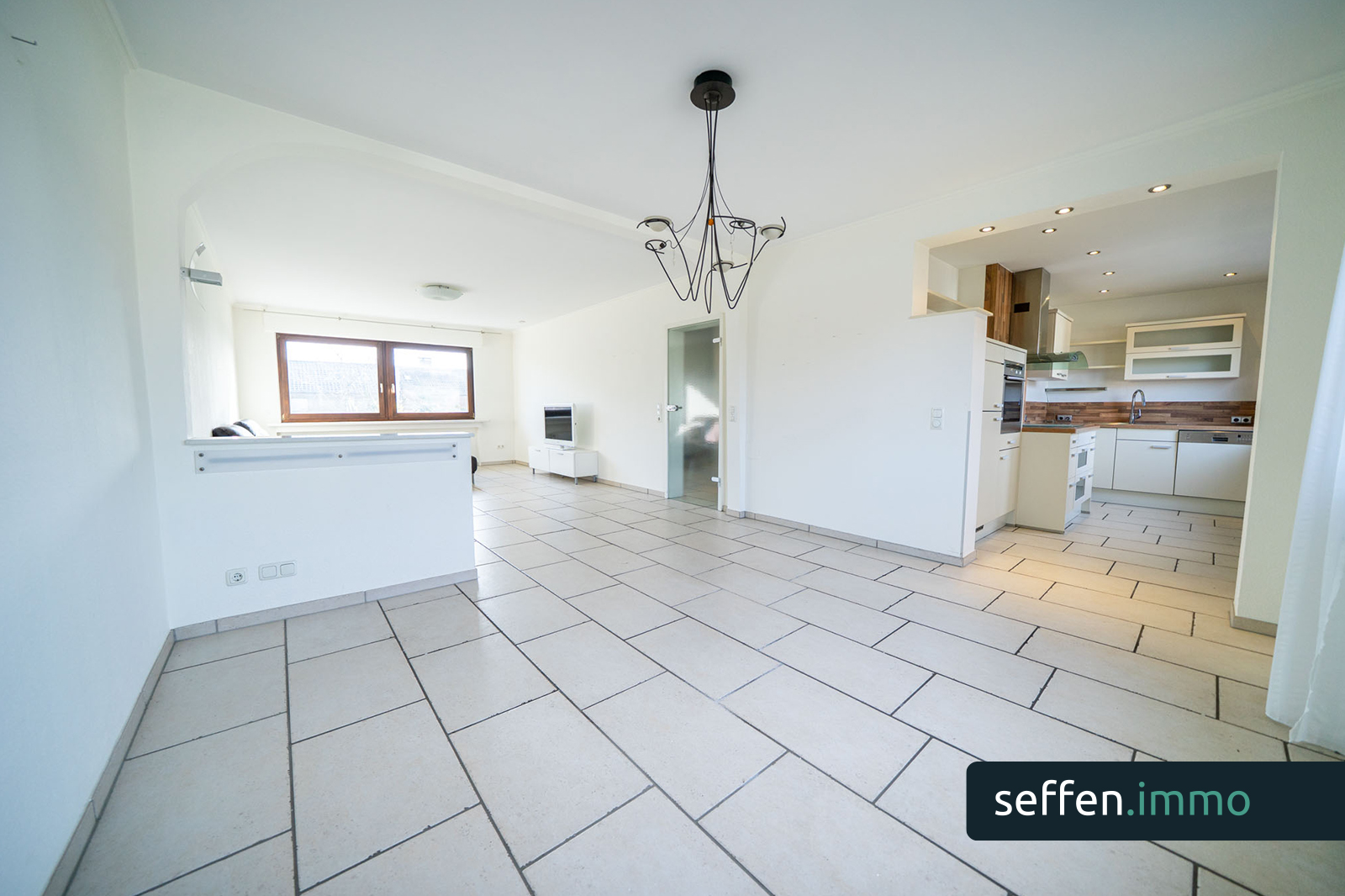 Großzügige 4-Zimmer-Maisonettewohnung mit Garten & Terrasse auf Erbpacht in Frechen