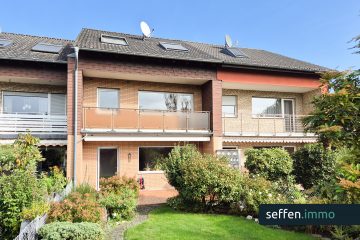 Geräumiges Reihenmittelhaus mit Dachaufstockung, Garten und Garage in Frechen-Bachem, 50226 Frechen, Haus