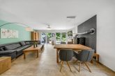 *Familienidylle in TOP-Lage* Modernes EFH bietet Komfort, viel Platz & ruhiges, naturnahes Wohnen! - Wohnzimmer EG