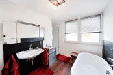 Top-Angebot im Kölner Süden: Modernes & sehr gepflegtes Einfamilienhaus mit Garage in Rondorf - Wannen- und Duschbad