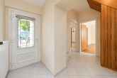 Einfamilienhaus mit Traumgarten und Garage Frechen-Königsdorf - Eingang / Flur