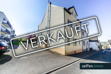 3-Familienhaus & Bungalow mit Garten und 3 Garagen – Wohn- und Investitionsmöglichkeiten in Hürth, 50354 Hürth, Renditeobjekt