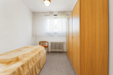 Einfamilienhaus (DHH) mit viel Potenzial und Traumgarten in familienfreundlicher Lage von Königsdorf - Kinderzimmer