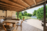 Einfamilienhaus (DHH) mit viel Potenzial und Traumgarten in familienfreundlicher Lage von Königsdorf - Terrasse