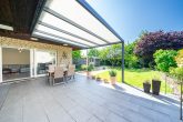 Bungalow mit 130 m² Wohnfläche + 40 m² wohnlicher Nutzfläche und Süd-Garten in Bergheim-Kenten - überdachte Terrasse
