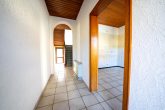 Großzügiges Einfamilienhaus mit 5 Zimmern, Garten, Wintergarten und Garage in Frechen-Königsdorf - Diele
