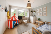 *Mehrgenerationenwohnen in 2 DHH mit Gartenparadies in familienfreundlicher TOP-Lage von Königsdorf* - Kinderzimmer OG 24