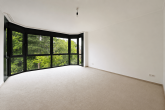 Mitten in Marienburg! Stilvoll, komfortabel & lichtdurchflutet: Etagen-ETW mit Balkon & Tiefgarage! - Schlafzimmer