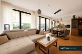 Exklusive Penthousewohnung mit Süd-Dachterrasse & Tiefgaragenstellplatz in Köln-Junkersdorf - Wohn- & Essbereich