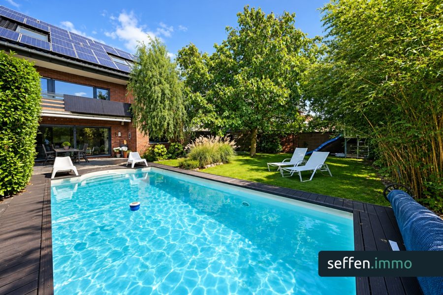 Großzügiges Einfamilienhaus mit Solar- & PV-Anlage, Sonnengarten und Pool im Herzen von Pulheim