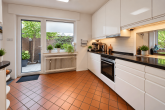 Großzügiges Einfamilienhaus mit Solar- & PV-Anlage, Sonnengarten und Pool im Herzen von Pulheim - Küche