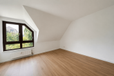 Stilvolle Maisonettewohnung mit Garage, Balkon und Platz für die ganze Familie in Köln-Mengenich - Zimmer  (Kinderzimmer)