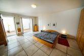 Ruhiglage: Hochwertiges, helles Zweifamilienhaus mit viel Platz im Kölner Westen - Zimmer Untergeschoss