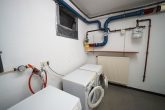 Ruhiglage: Hochwertiges, helles Zweifamilienhaus mit viel Platz im Kölner Westen - Waschküche Untergeschoss