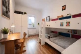 Solide Kapitalanlage im Kölner Westen – Vollvermietetes Mehrfamilienhaus mit Garagen - Kinderzimmer 2 Haupthaus