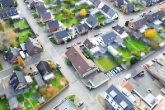 Schöner Grundriss: Bungalow mit Vollkeller und großer Dachausbaureserve zentral in Bedburg-Kaster - Luftaufnahme
