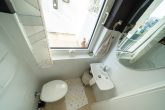 Stadthaus mit 2 Gewerbeeinheiten & 583 m² Grundstück in Köln-Bilderstöckchen - OG Gäste WC