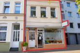 Stadthaus mit 2 Gewerbeeinheiten & 583 m² Grundstück in Köln-Bilderstöckchen - Außenansicht