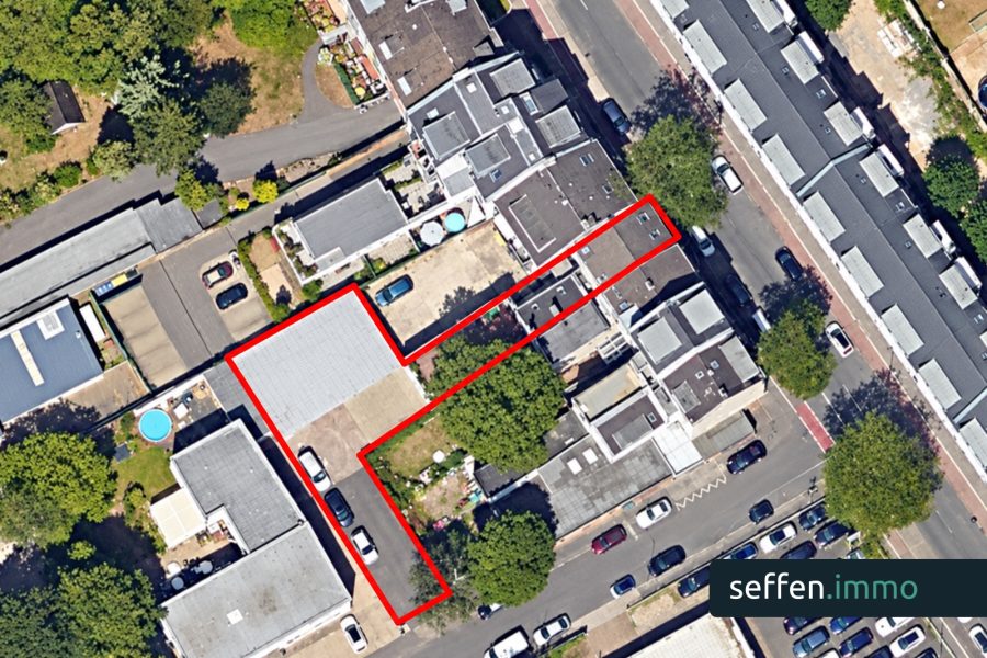 Stadthaus mit 2 Gewerbeeinheiten & 583 m² Grundstück in Köln-Bilderstöckchen